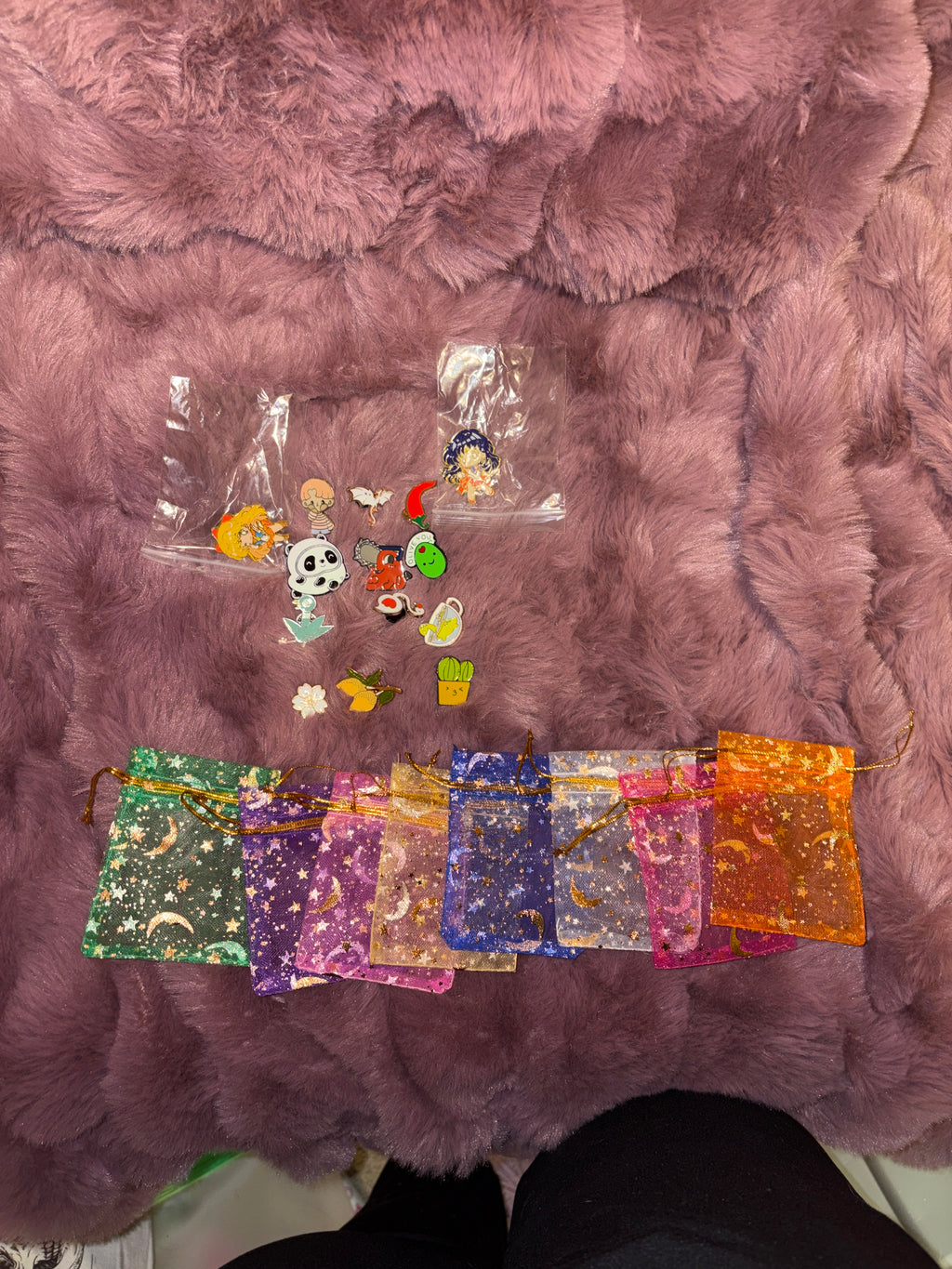 Mystery pin bag